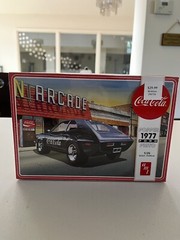 AMT Popper 1977 Ford Pinto with Coca Cola Coke Machine 1/25 Scale Model Kit NEW