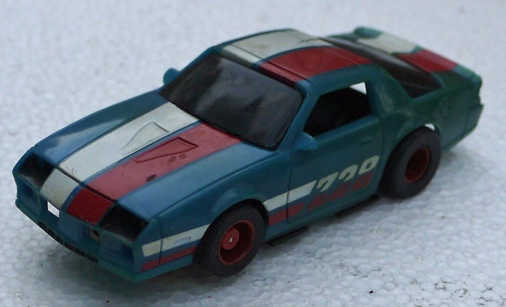 Tyco 1982 Camaro Z-28 Blue/White/Red HO Slot Car Missing Front Grill Sold AS IS