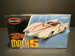 Speed Racer – Polar Lights – Mach V Racer Car Snap Model Kit 1/25 Scale ~ New