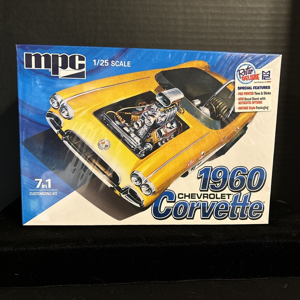 MPC 1002/12 1960 CORVETTE MODEL KIT-BUILD IT ONE OF SEVEN WAYS-NIB-1/25 SCALE