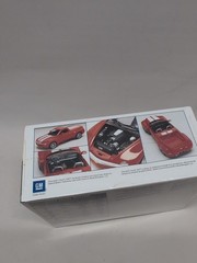 Revell #85-7691 Model kit Chevy SSR 1/25 Scale Factory Sealed
