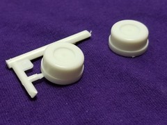 TWO REAR BRAKE DRUMS from Diamond REO Truck Tractor 1:25 AMT Model Kit