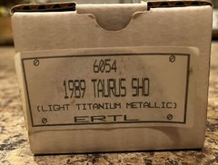 NIB Ertl 1/24 scale 1989 Ford Taurus SHO ( Titanium Met ) promo model #6054