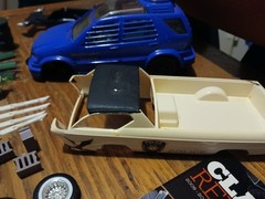 LOT OF VARIOUS 1:24 SCALE MODEL PARTS AND ACCESSORIES “SEE PICTURES”