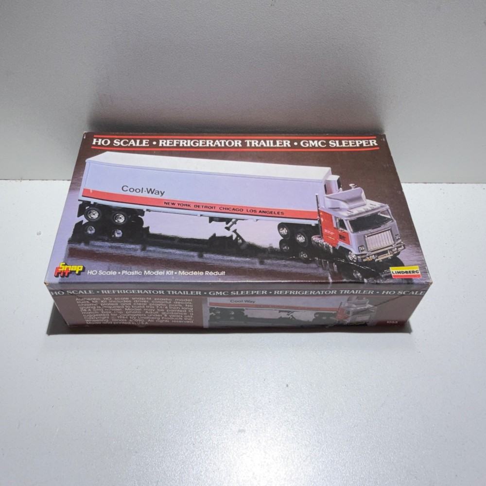 Lindberg #1055 HO Scale GMC Sleeper W/ Refrigerator Trailer Unbuilt Open Box