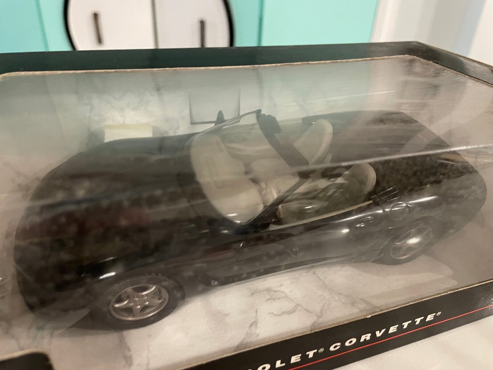 1998 Corvette Convertible Dealer Promo Model Car MINT IN ORIGINAL BOX