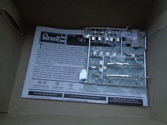 REVELL # 85-7668 1941 CHEVY PICKUP Open Unbuilt MODEL KIT 1/25 Scale