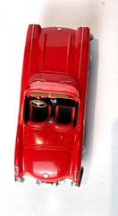 VINTAGE SMP RED 1959 CHEVROLET CORVETTE CONVERTIBLE MODEL CAR 1/24