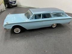 C10 Hubley 1960 Ford Station Wagon Vintage built model 1/25 McM.
