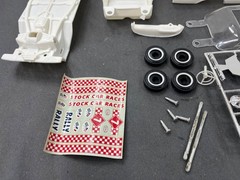 Hubley 162k 1961 Ford Fairlane Sedan 4 door Vintage 1/25 McM KIT