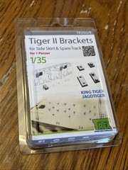 1/35 T-Rex #35029 Tiger II Brackets (for One Tank)