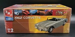 AMT ERTL 1962 Chevy Corvette Silver 50th Anniversary 1:25 Scale Model Kit Sealed