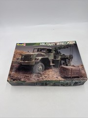 Vintage 1983 Revell Military Wrecker 1/32.#8305