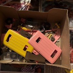 Revell Charlie’s Angels Mobile Unit Van 1:25 Plastic Model Kit H-1397 1977