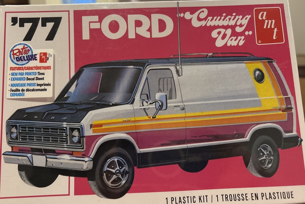 SKILL 2 MODEL KIT 1977 FORD “CRUISING VAN” 1/25 SCALE MODEL BY AMT Sealed