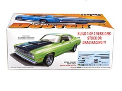 MPC 1972 Plymouth Duster 2-in-1 1:25 Scale Model Kit MPC1006