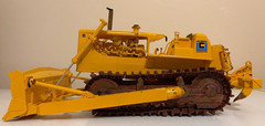 AMT 1:25 Construction Bulldozer Assembled Painted Model Kit
