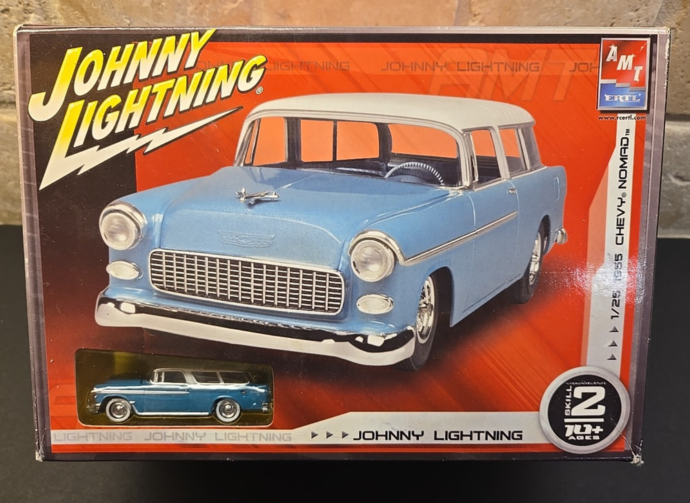 AMT, Johnny Lightning, ’55 Chevy Nomad W/1:64 scale Die-Cast !!Sealed Inside!!