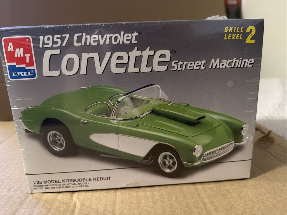 AMT 1957 Chevrolet Corvette Street Machine FACTORY SEALED