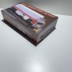 Lindberg #1055 HO Scale GMC Sleeper W/ Refrigerator Trailer Unbuilt Open Box
