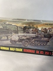 ESCI 1/72 Sd.Kfz 251/1 German Half Track Hanomag Model #8002 sealed