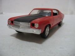 Monogram Red/Black 1970 Chevelle Malibu SS 454 1/25 Scale Built Model Kit #2268