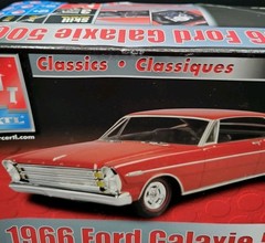 AMT Ertl 1/25 Scale 1966 Ford Galaxie 500 Model Car Kit New Open Box Complete