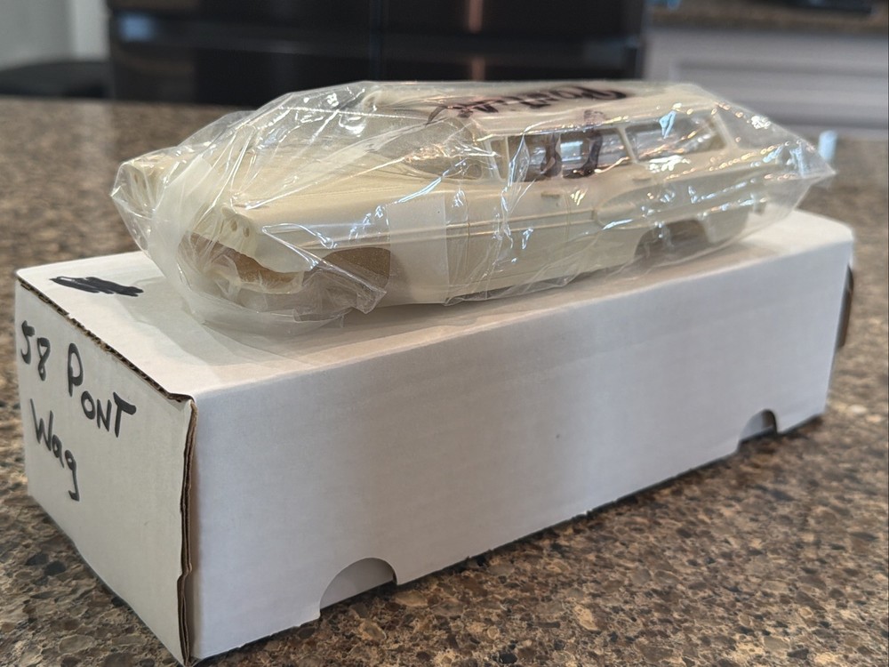 R & R RESIN 1958 PONTIAC BONNEVILLE WAGON RESIN KIT! CIRCA 90’s-2000’s! VMCP!