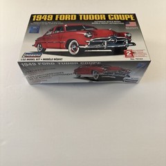1949 Ford Tudor Coupe 1/32 Scale Model #72141 Lindberg sealed Package ￼￼