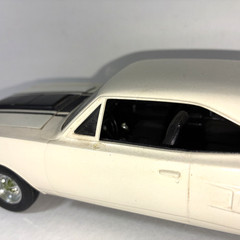 1970 Plymouth GTX Cream Color 1:25 Kit Built Model Car