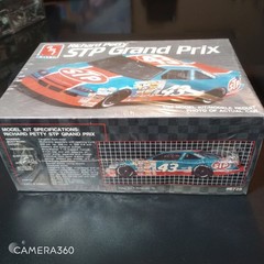 Richard Petty STP Grand Prix AMT Ertl 1/25 Scale Model Car Kit #6728 Sealed