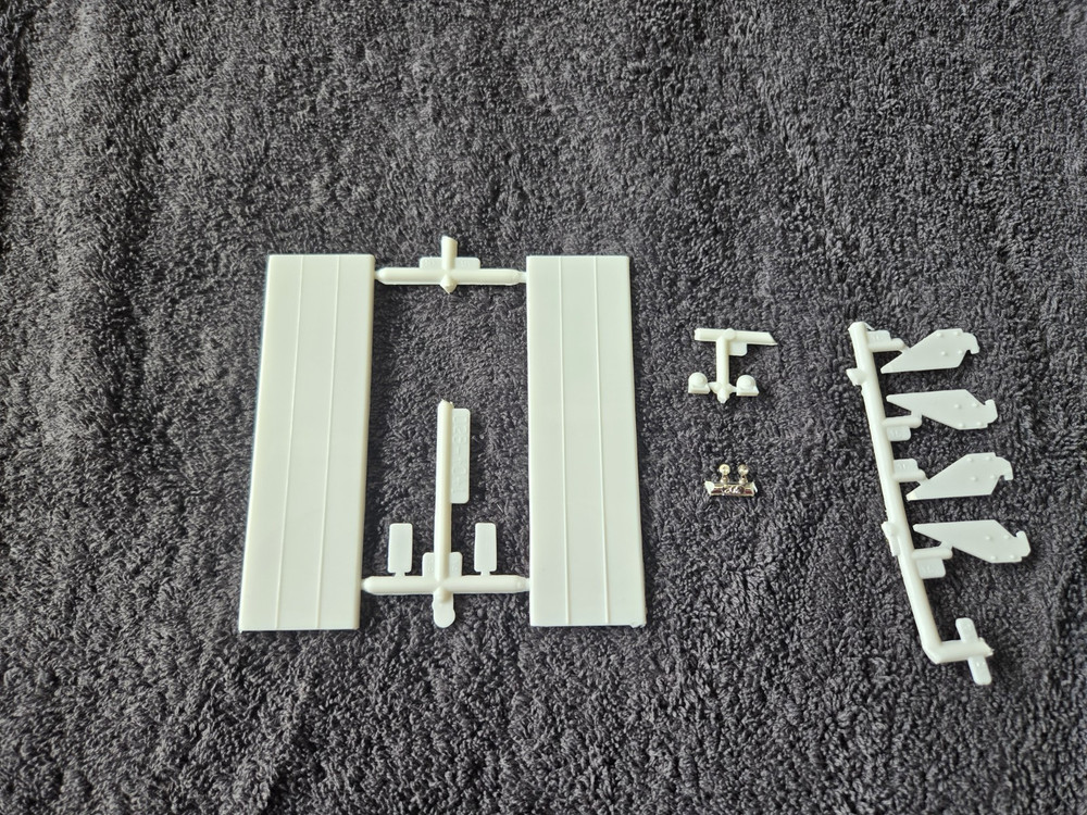 AMT Gulf Fruehauf Tanker Trailer Parts 1/25 REAR FENDERS AND SUPPORTS 759/06