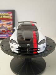 Built Revell 2010 Dodge Viper ACR 1/25 Model Car