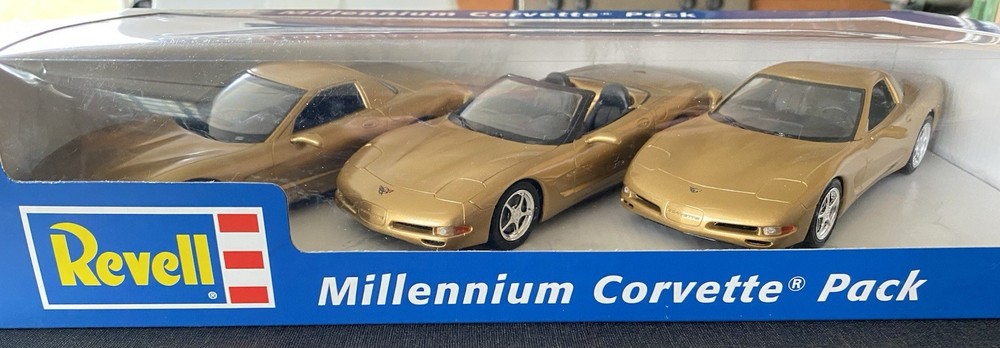 Revell 2000 Millennium Corvette 3 pack Gold With Black interior In 3 Bodies NIB