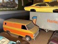 Lot Of 30 Vintage Junkyard Model Parts & Bodies Chevelle Vans Harley Trailer GTO