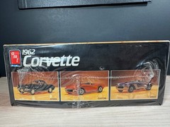AMT 1962 CHEVY CORVETTE 1:25 SCALE KIT #6521 VINTAGE 1988 FACTORY SEALED 3 in 1