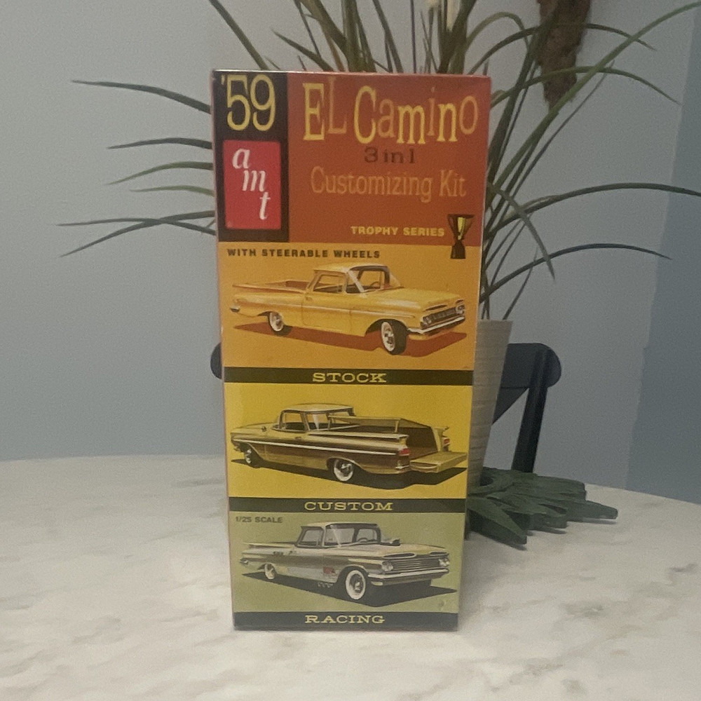 AMT ’59 Chevrolet El Camino 3-in-1 1:25 Unassembled Model Kit Car 8669