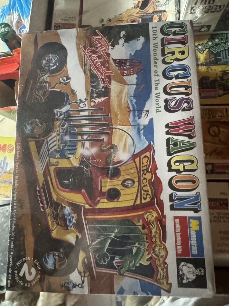 Tom Daniel 1/24 Circus Wagon 2009 Monogram Model Kit Factory Sealed Rare