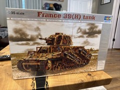 Trumpeter 1/35 France 39(H) Tank #00352 Factory Sealed