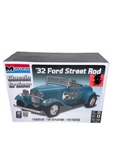 ’32 Ford Street Rod 1:24 Classic Cruiser Scale Monogram 0882 ,Model Kit,Level 4