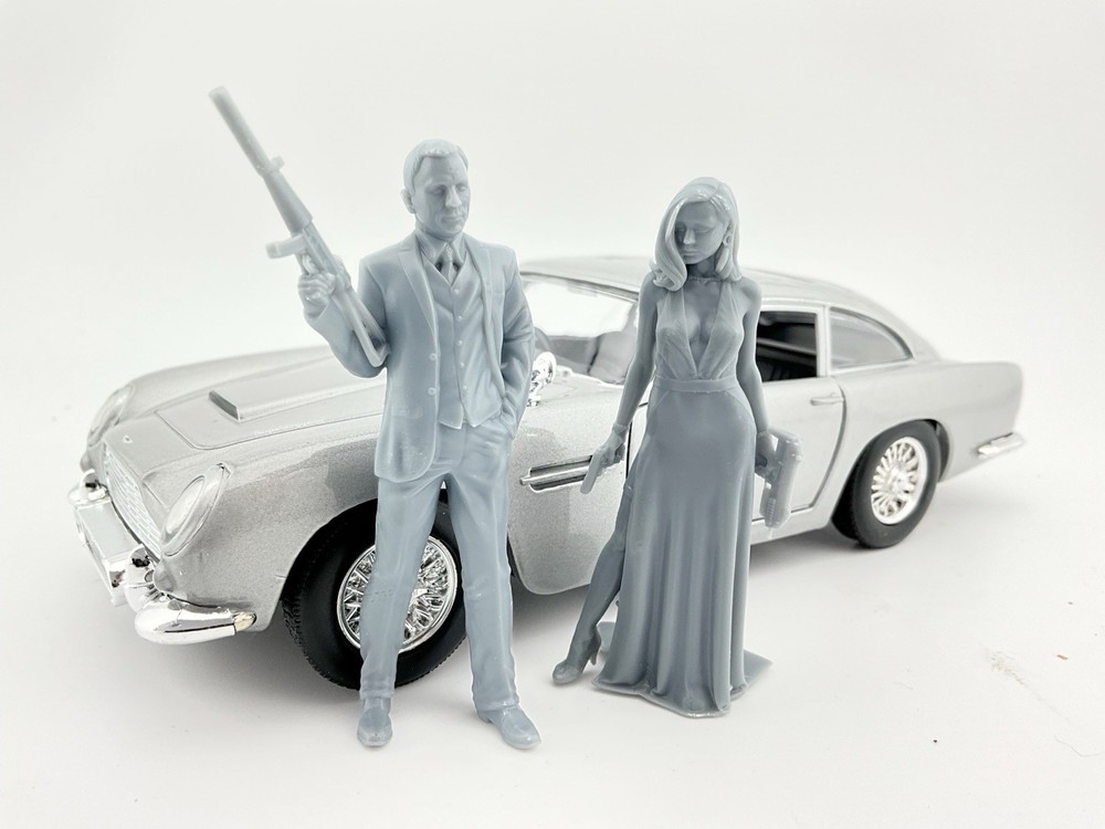 1/87 Bond and Paloma