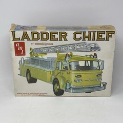 Vintage AMT Ladder Chief American LaFrance Fire Truck model kit #T598 New NOS