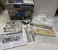 1998 Revell Dan Fink’s Speedwagon 1:25 Scale Model 85-7606 Open Box Complete