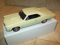 Revelle 1966 Pontiac GTO Promo Style Model 1/25