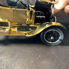 Limited edition 24KT Gold 1925 Ford Model T Touring Car Spectacular 1:24 Scale