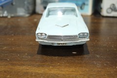 AMT 1966 Ford Thunderbird Arcadian Blue Promo 1/25