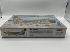 Brand New Sealed Hobbyboss 87206 1/72 A-7H Corsair II Model Kit