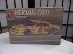 #4 Ernie Irvan Kodak Film Chevrolet Lumina AMT 1:25 Model Kit # 6727 SEALED