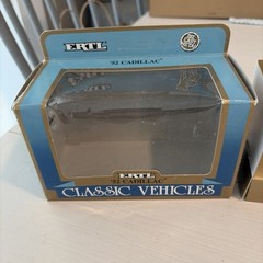 ERTL #2541 1952 BABY BLUE & WHITE CADILLAC COUPE DeVILLE HARDTOP DIECAST 1:43