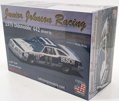 Salvinos JR Models JJO1979D 1:24 1979 Oldsmobile 442 Racing Car Plastic Kit